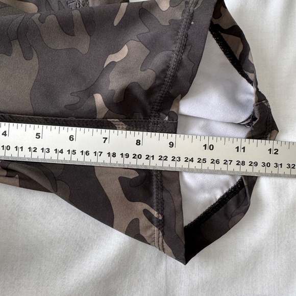 MICROS‎ Boy's 10 Army Camo Lightweight Performance Shorts Casual Outdoor - Picture 11 of 13